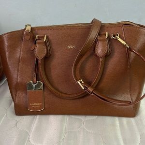 8/10 lauren ralph lauren purse